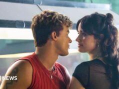 ‘É fácil romantizar a toxicidade’, diz estrela de filme sobre romance de meio-irmãos