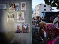 ‘Eles vieram para tirar selfies, não para ajudar’: vítimas do terremoto na Venezuela se enfurecem quando o número de mortos chega a 1.430