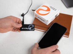 Enclayve é uma caixa preta monótona para seus bate-papos em grupos privados