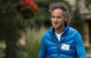 O CEO da Palantir, Alex Karp, diz que Tokkenmaxxing é como ter um vício em pornografia