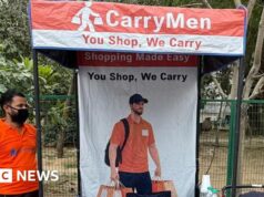Agora você pode contratar pessoas para carregar suas sacolas de compras em Delhi – isso funcionará?