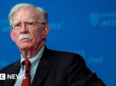 John Bolton deve se declarar culpado em caso de documentos confidenciais, confirmam fontes