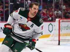 Le King-Clancy vai para Marcus Foligno