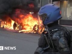 Manifestantes entram em confronto com a polícia antes da cimeira do G7 em França