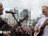 Professor abandona férias para fazer dueto com Ed Sheeran