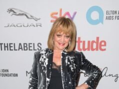 Amanda Barrie diz que se assumiu bissexual porque se sentiu ‘desonesta’