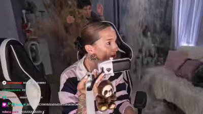 fans-thought-gensyxa-destroyed-her-new-streaming-setup-until-they-noticed-one-detail.jpg