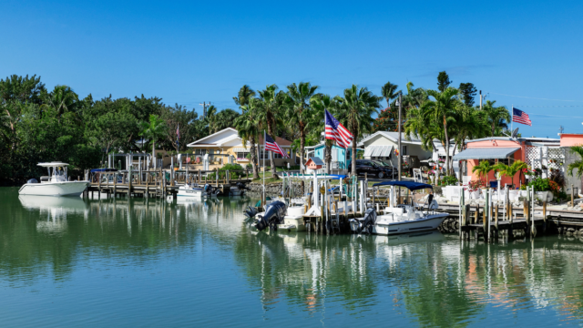 florida-water-front-homes.png