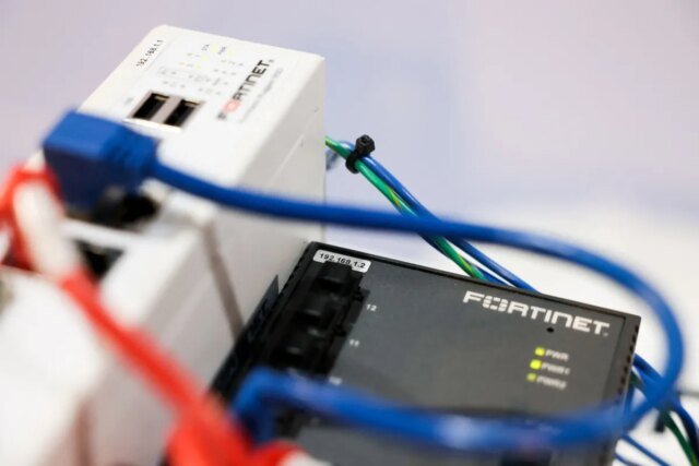fortinet-device.jpg