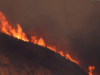 Ventos fortes e calor alimentam incêndios florestais fora de controle em Utah