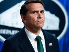 Juiz continua a bloquear US$ 1,8 bilhão do DOJ "anti-armamento" fundo