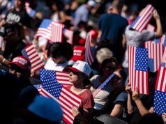 ‘A América está de volta’: Trump dá início à Grande Feira Estadual Americana com sobrevoos e discurso patriótico no Nationwide Mall