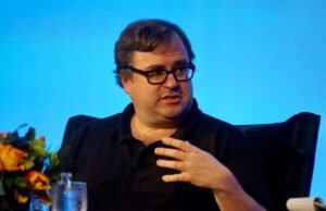 O cofundador do LinkedIn, Reid Hoffman, deixará o conselho da Microsoft depois de quase uma década