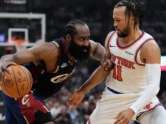 James Harden é preso em Houston sob acusação de contravenção com porte de arma após saída dos playoffs da NBA: relatório