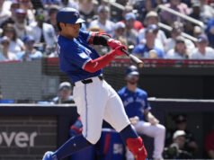 Okamoto e Varsho levam Blue Jays a uma vitória dramática de retorno sobre Cubs