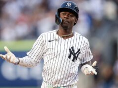 Jazz Chisholm joga 2B com um Blow Pop na boca, um ex-arremessador da MLB está absolutamente louco e Texas MEAT