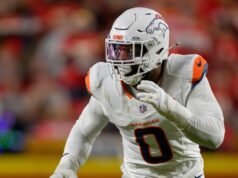 Linebacker dos Broncos, Jonathon Cooper, preso sob acusações de violência doméstica