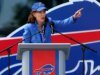 A governadora de Nova York, Kathy Hochul, tenta fazer com que o canto do Payments proceed no novo estádio, mas falha completamente