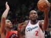 Relatório: Kawhi Leonard ‘só se comprometeria’ com os Raptors em uma extensão de longo prazo