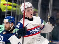 Maple Leafs assina com F Tinus Luc Koblar um contrato básico de três anos