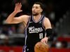 Relatório: Zach LaVine opta pela opção de jogador de US$ 49 milhões para a temporada 2026-27