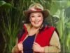 Lisa Riley recebe a homenagem MBE semanas antes de seu 50º aniversário