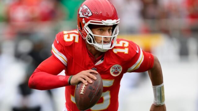 mahomes.jpg