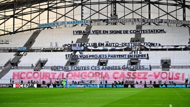 marseille_protestbanners1280.jpg