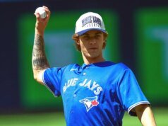 O principal escolhido do Maple Leafs, Gavin McKenna, inicia sua passagem por Toronto com um discurso cerimonial difícil