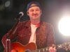 A estrela nation Morgan Wallen mostra a fé cristã com versículos bíblicos no elenco durante o present