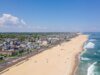 Praias populares fechadas porque altos níveis de bactérias levantam preocupações de saúde para os nadadores