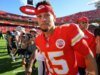 Patrick Mahomes ultrapassa Dak Prescott como o QB mais bem pago da NFL, com extensão recorde do Chiefs no valor de US$ 504,75 milhões