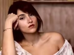 Cantora iraniana condenada a 74 chicotadas por cantar sem hijab