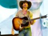 A estrela nation Riley Inexperienced incendeia a web depois de lançar a impressionante nova música ‘Lookout Mountain’