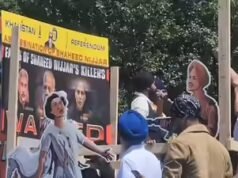 Bandeiras de Khalistanis e quadro de assassinato de Indira Gandhi em exibição no desfile Sikh no Canadá