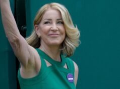O grande tenista Evert passa por uma cirurgia quando o câncer retorna