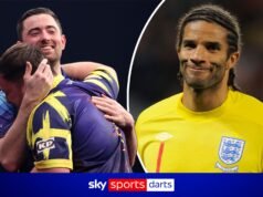 ‘Os melhores jogadores aprendem com as adversidades’ | James apoia a Inglaterra para vencer os dois WCs!