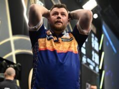 Littler passa com segurança no US Darts Masters enquanto Rock cai