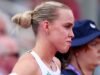 Hodgkinson em lágrimas após a desistência tardia dos 400 m do atletismo do Reino Unido