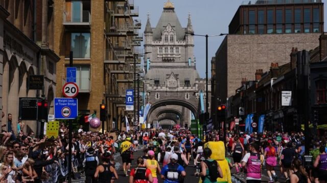 skysports-london-marathon-tower-bridge_7277060.jpg