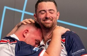 Copa do Mundo de Dardos AO VIVO! Campeã em título, Irlanda do Norte x Letônia após vitória da Inglaterra
