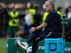 Uruguai de Bielsa é eliminado após derrota para a Espanha