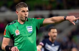 Pede que oficial do VAR da Copa do Mundo seja removido após ‘sinal de supremacia branca’