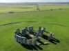 Arqueólogos descobrem monumento de 5.000 anos em Wiltshire ligado às primeiras tradições de Stonehenge