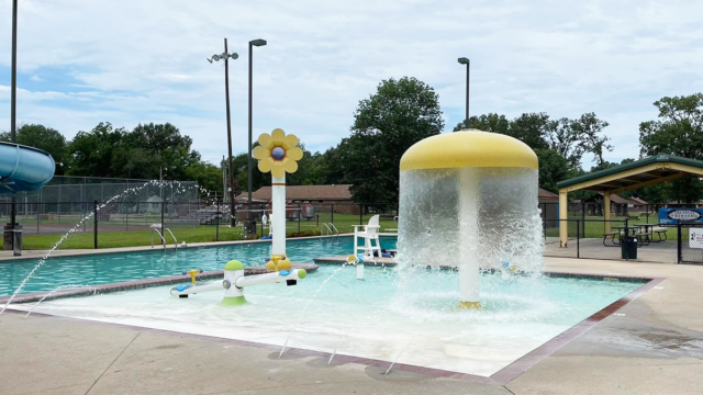 stuttgart-public-pool-shooting-ak.png