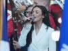A namorada de Kash Patel diz que é uma honra cantar o hino nacional no Freedom250, ela não aceita pagamento
