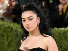 Pirralho verão 2.0? Charli XCX anuncia novo álbum com ajuda de Martin Scorsese