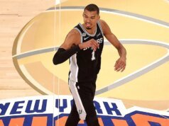 Spurs vence sequência de 13 jogos consecutivos de vitórias nos playoffs do Knicks com vitória no jogo 3, atrás dos 32 pontos de Victor Wembanyama