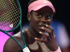 Victoria Mboko desiste de Wimbledon após lesão no joelho