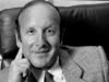 O criador de estrelas Clive Davis será homenageado no funeral. Veja como assistir